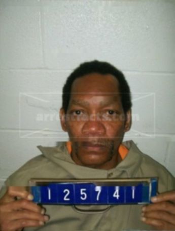 Reggie R Ballard