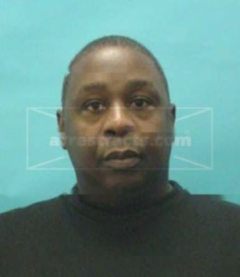 Lester R Roberts