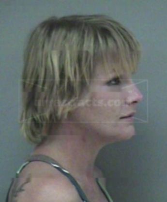 Jodi L Tucker