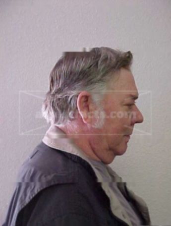 Howard L Edmonds