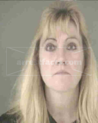 Lori L Ayers