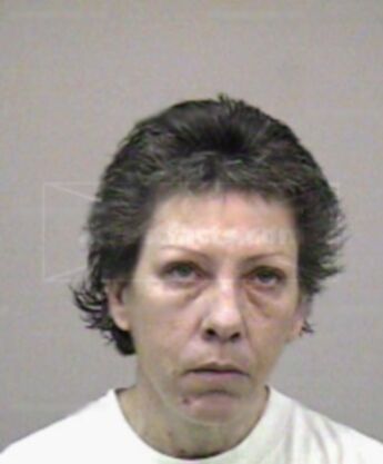 Linda B Wright