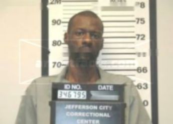 Antoine Dickens