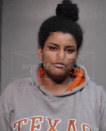 Edniqua Moehnay White