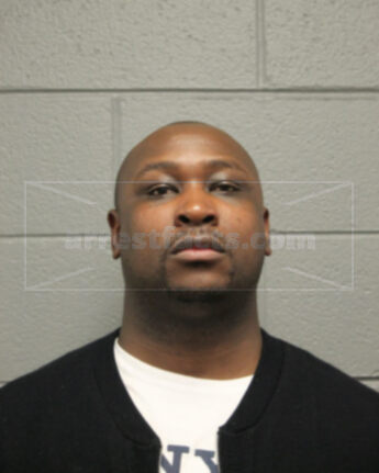 Darius M Robinson