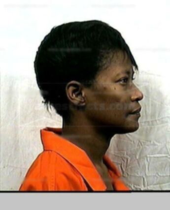 Aundrea R Johnson