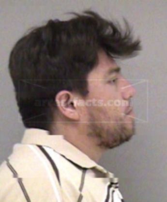 Luis R Perez