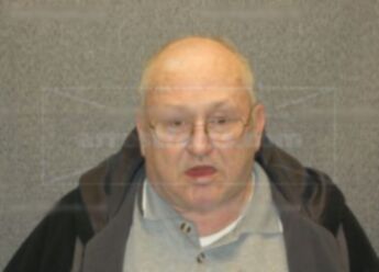 Robert D Saxton