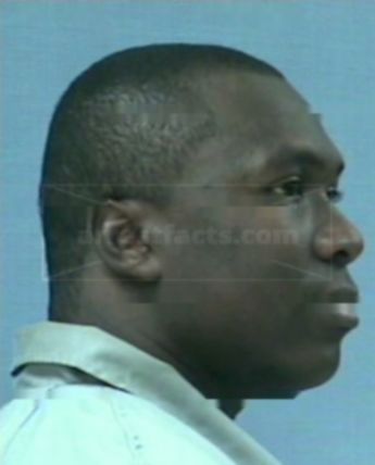 Deron L Mccoy