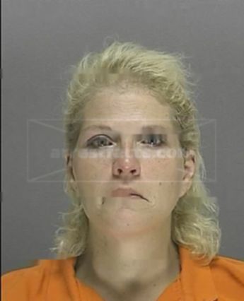Lisa M Nichols