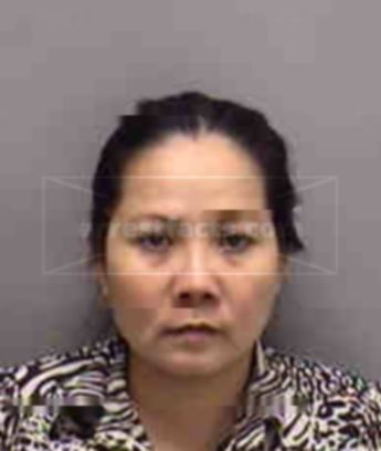 Duyen T Le