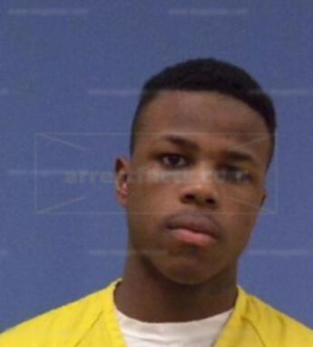 Deandre T Davis