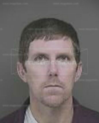 Shawn M Horvath