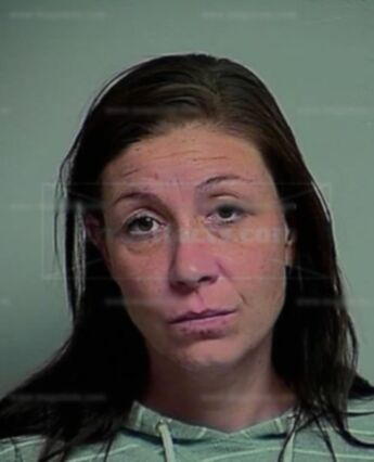 Nichole D Jones