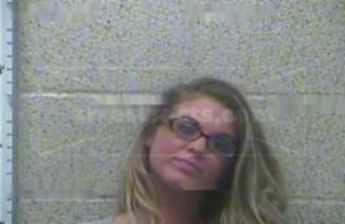 Bethanee L Davis