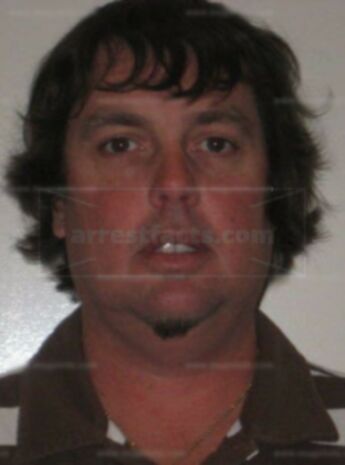 Timothy D Wallace