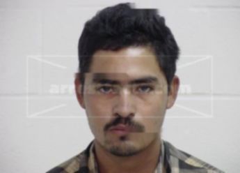 Roberto Flores