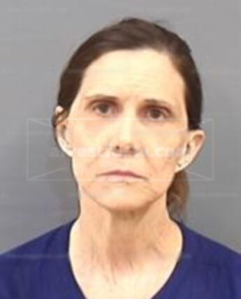 Leeanne Jeanette Oeffner