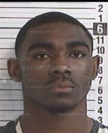 Traquez Lantell Wells