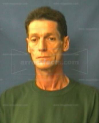 Bobby L Rowell