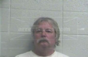 Robert L Caldwell