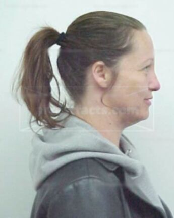 Angela D Lehnherr
