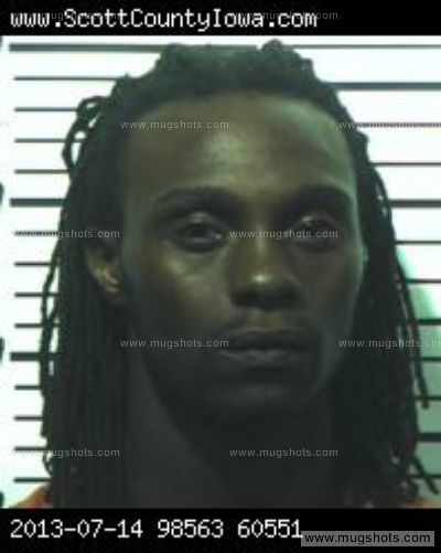 Davantres Deshaun Moore