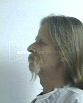 Jerry R Luna