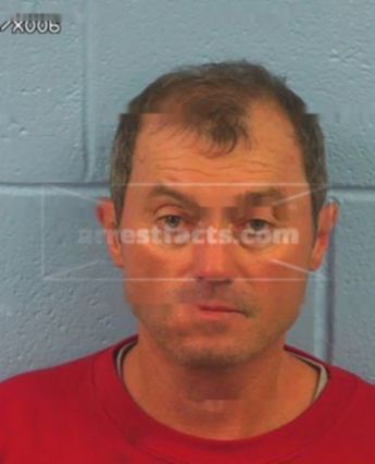 Travis Edward Shelton