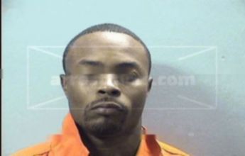Charleston Dionte Benton