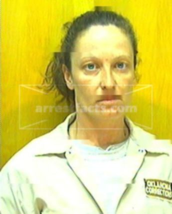 Lisa M Lyons