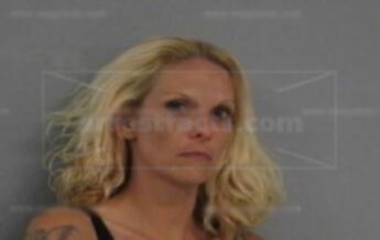 Brandy L Broyles