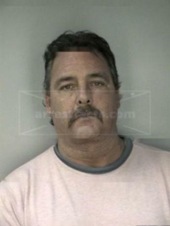Russell Lee Singer