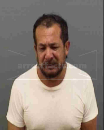 Alberto G Flores