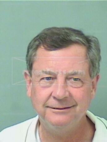 Robert D Bangs