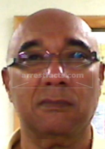 Salvador Flores