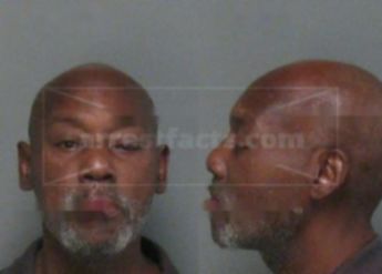 Earl Holmes