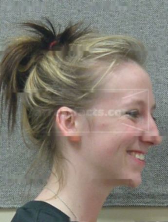 Danielle M Linboom