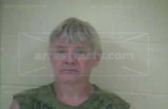 Carly Joe Arnett