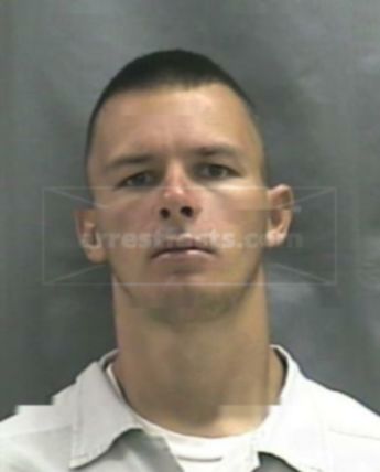 Kenneth E Mcqueary