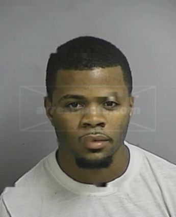 Derrick D Washington