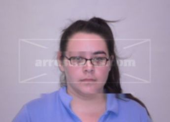 Brittnie L Miller