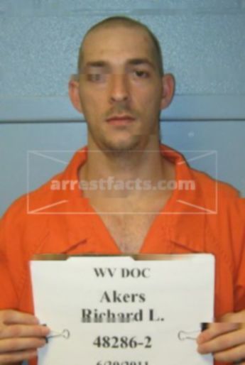 Richard L Akers Jr.