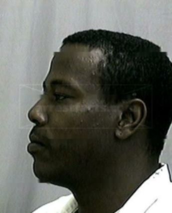 Antonio M Curtis