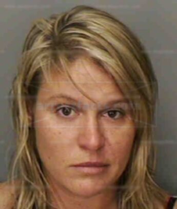 Amanda L Brooks