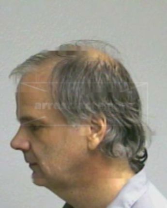 Robert M Stephens