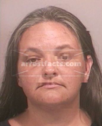 Lisa R Winters
