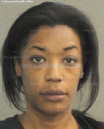 Ledaune Chanae Warren