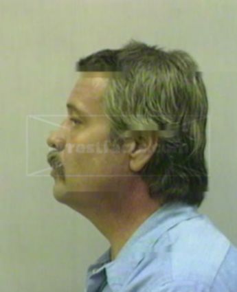 Richard D Lewis