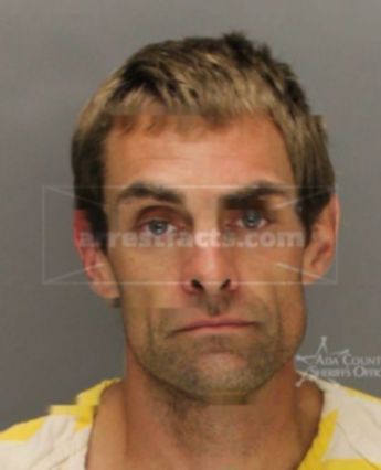 Ash Travis Robert
